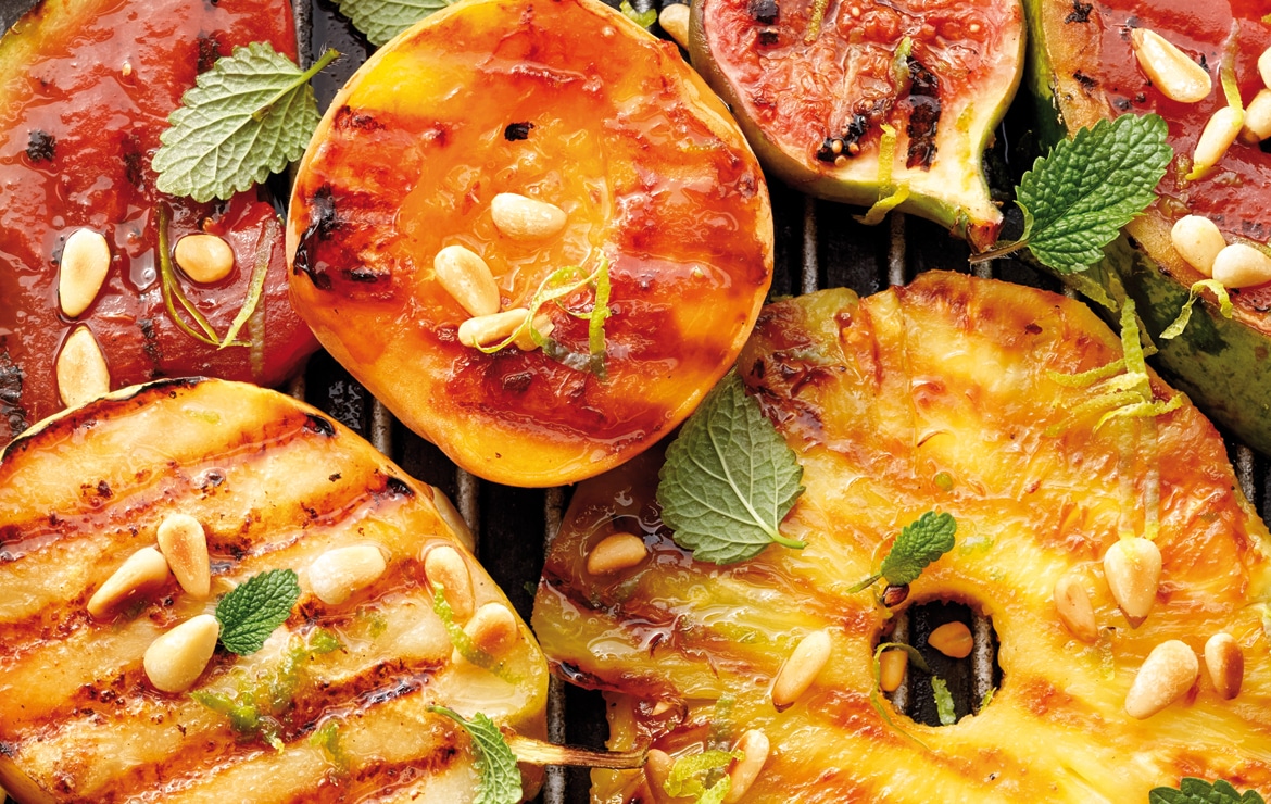 Grilled fruits to escort Lucien financiers Lucien almond cakes
